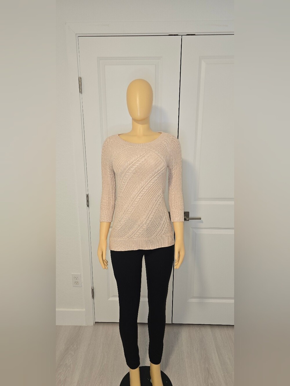 New York & Company Cream Crewneck Cable Knit Sweater